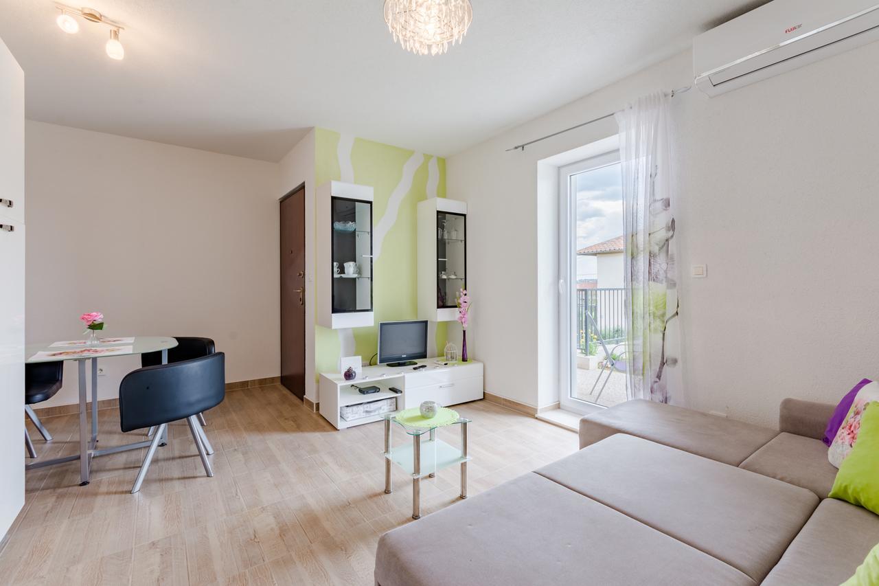 Apartment Anamaris Solin Exterior foto